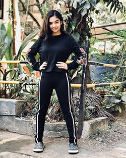 Anushka Sen Hot And Sexy Photos: Anushka Sen,  TV Actress Anushka  