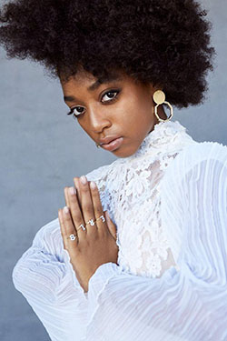 La estrella de 'This Is Us', Eris Baker, habla sobre la salida del armario de Tess Pearson, la temporada 3...: 