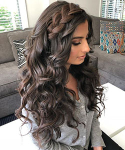 Peinados ondulados largos para mujeres con clase 2019, productos para peinar el cabello: 