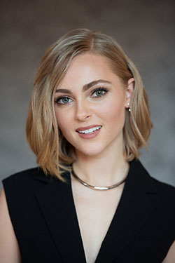 Lovely outfit ideas for anna sophia, The Carrie Diaries: New York,  Short Hairstyle  