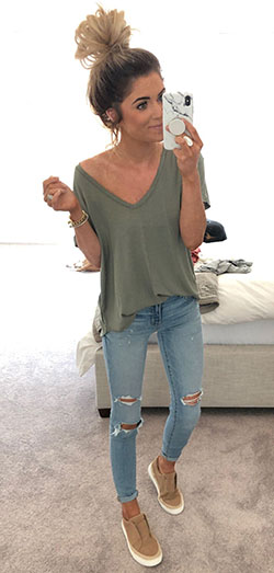 Spring Outfits For Women, Slim-fit pants, Casual wear: Slim-Fit Pants,  shirts,  Spring Outfits,  Casual Outfits  