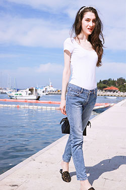 Blue Jeans Top Combination, Photo shoot: blue jeans outfit,  Photo shoot  