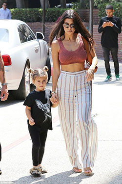 Outfits for charming kourtney kardashian august 2017, Kourtney Kardashian: Kim Kardashian,  Los Angeles,  Kris Jenner,  Kourtney Kardashian,  Celebrity Style  