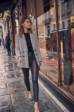 Way to wear fall blazer outfit, Fashion Leather Pants: winter outfits,  Fall Outfits,  Street Style,  Casual Outfits  