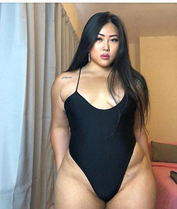 Cute Chubby Instagram Babes Pics: Top,  Stylevore,  fashion model,  fashionnova,  Curvy Girls,  Fashion outfits,  Blonde Hair,  Hot Insta Pics,  Plus-Size Model,  Plus Size Girls Bikini,  Instagram Plus Size Models,  Hot Plus Size Girls,  Plus Size Girls Instagram,  Jeans Outfit,  fashion blogger,  fashioninsta  