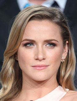 Shantel VanSanten blond hairs pic, Cute Face, Lip Makeup: Blonde Hair,  Hairstyle Ideas,  Cute Instagram Girls,  Shantel VanSanten  