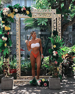 Katie Hewett hot body, botanical garden, architecture: Fitness Model,  Girl With Abs  