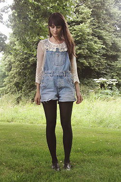 White and blue outfit instagram with jean short, leggings, shorts: White And Blue Outfit,  Jumper Dress  