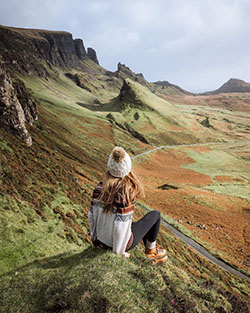 Designer outfit isle of skye, mountainous landforms, scottish highlands, natural landscape, national park, rural area: Hiking Outfits  