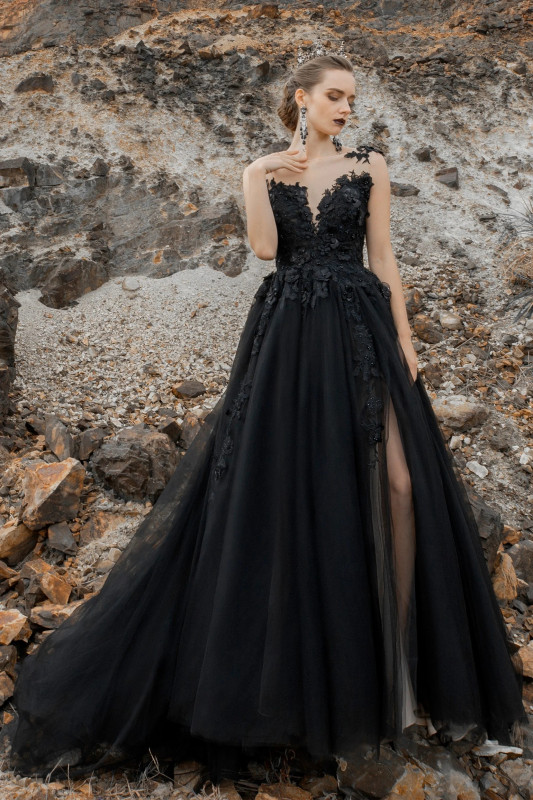 A Line Princess Wedding Dress: 