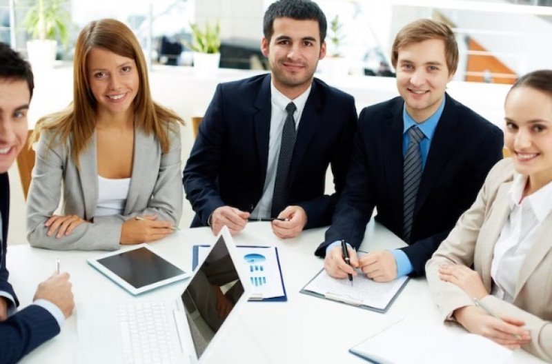 People Management Consultant in Abu Dhabi: 