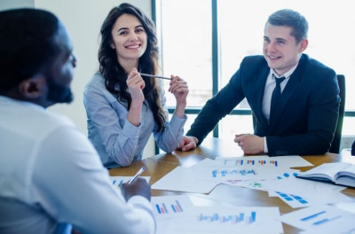 Management Consultant in Sharjah: 