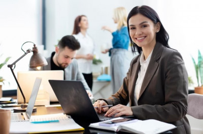 Human Resource Management Consultant in Sharjah: 