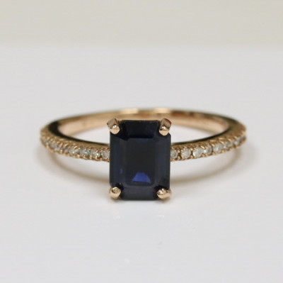 Radiant Cushion Blue Sapphire Halo Ring with Round Diamond Melee (2.69cttw): 