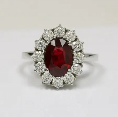 Dazzling Oval Ruby Halo Ring with 3.01cttw Prong Set Diamonds: 