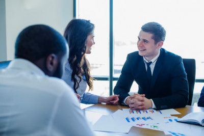 Human Resource Management Consultant in Ajman: 
