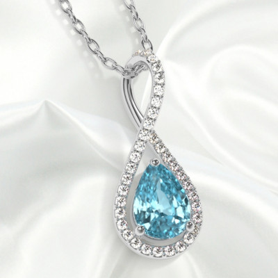 Pear Shape Aquamarine Pendant in Excellent Grade: 