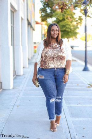 Orange outfit inspiration with jeans, Crop top: 