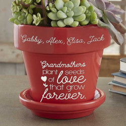 Give Grandma some seeds of love with this personalized planter for Mother's Day!: 