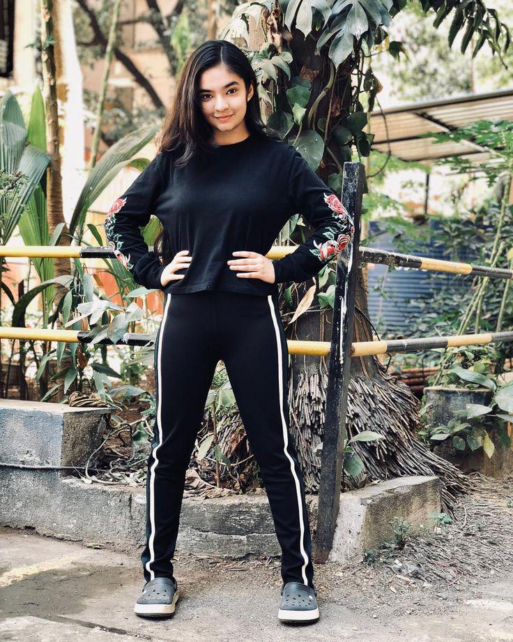 Anushka Sen Hot And Sexy Photos: Anushka Sen,  TV Actress Anushka  