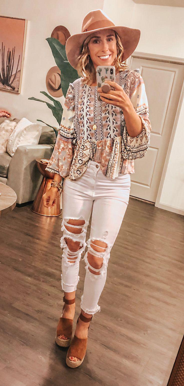 Spring Outfit Street fashion, Formal wear: Casual Outfits,  Jeans Outfit  