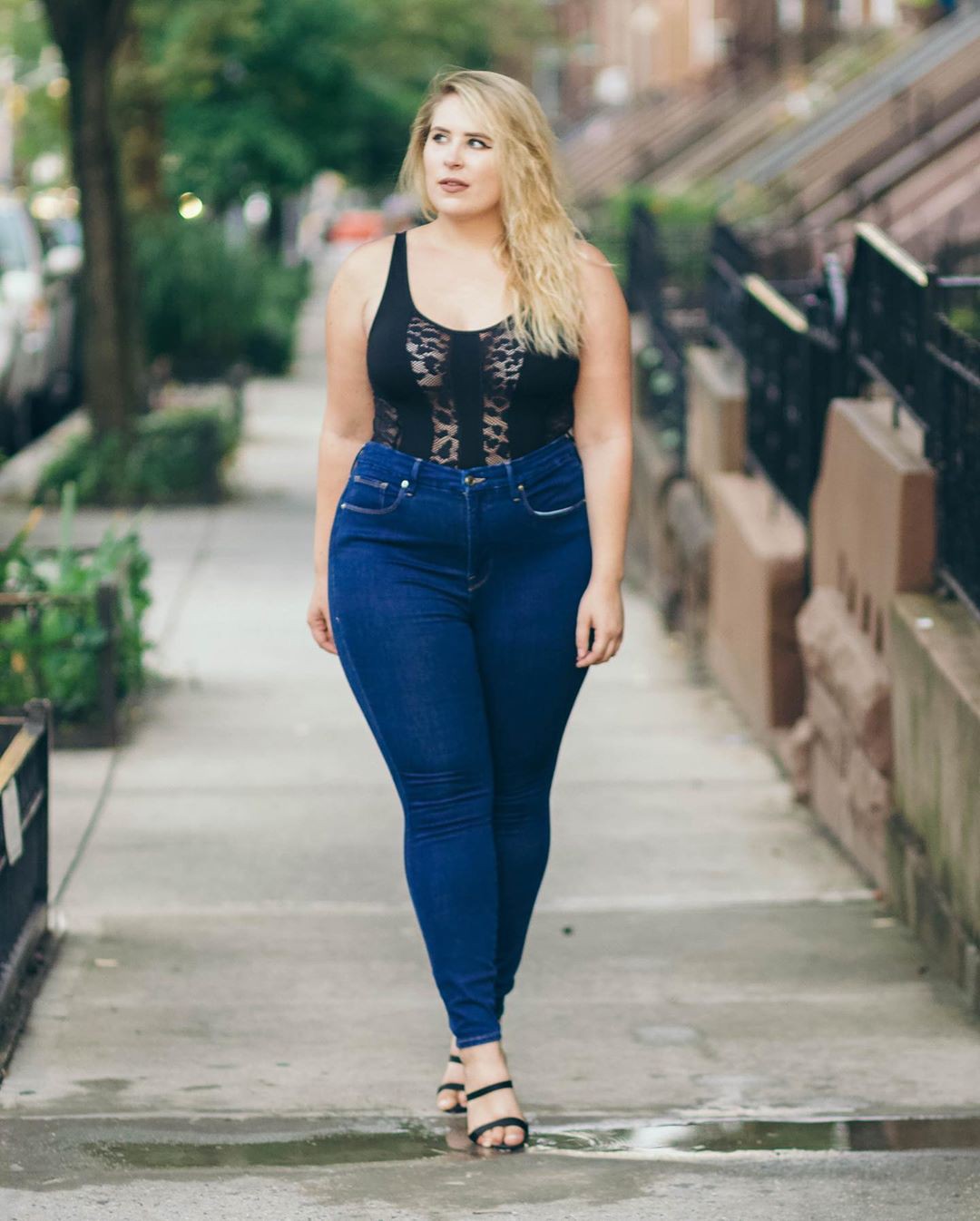 Sophie Turner Instagram, Sophie Turner, GOOD AMERICAN: Sophie Turner,  Photo shoot,  Fitness Model,  Hot Instagram Models  