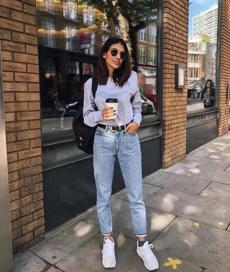 School Outfits Ideas, Mom Jeans Pants, Street fashion: School Outfit,  Street Style,  Casual Outfits,  Denim Pants  
