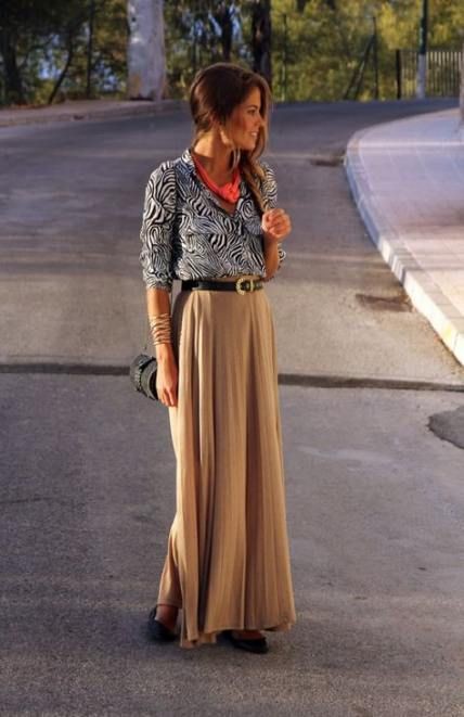 Peasant Skirt Ideas, Kim Kardashian, Maternity clothing: Kim Kardashian,  Skirt Outfits,  Maternity clothing  