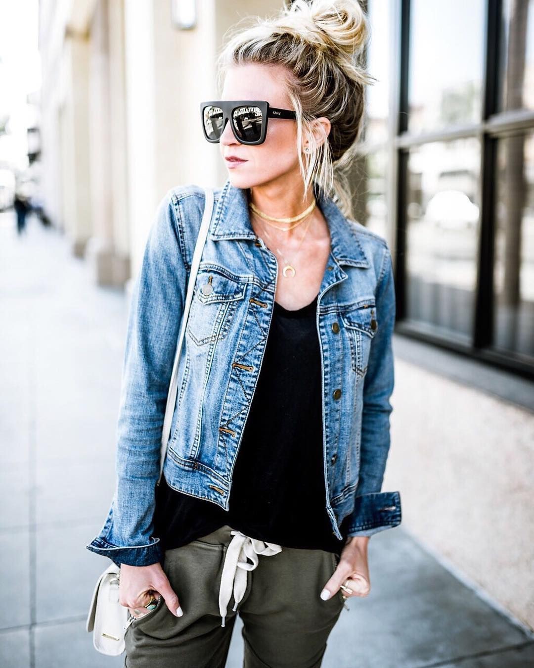 Denim Vest Outfit Ideas, painted denim jacket, Jean jacket: Denim Outfits,  Jean jacket,  Clothing Ideas,  Denim Jacket with Crop Top  
