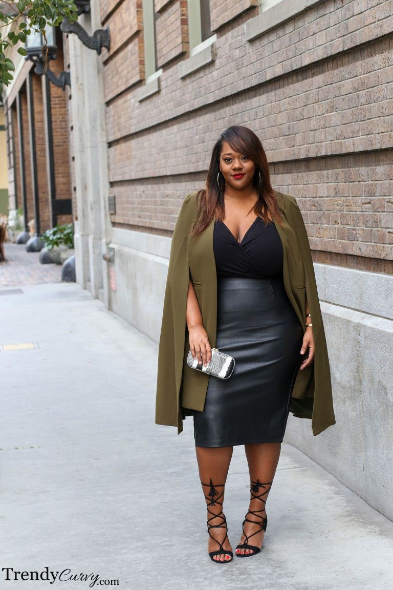 Plus Size Leather Dress Ideas: Fashion week,  Leather Skirt Outfit,  Plus Size Skirt,  Plus size outfit  