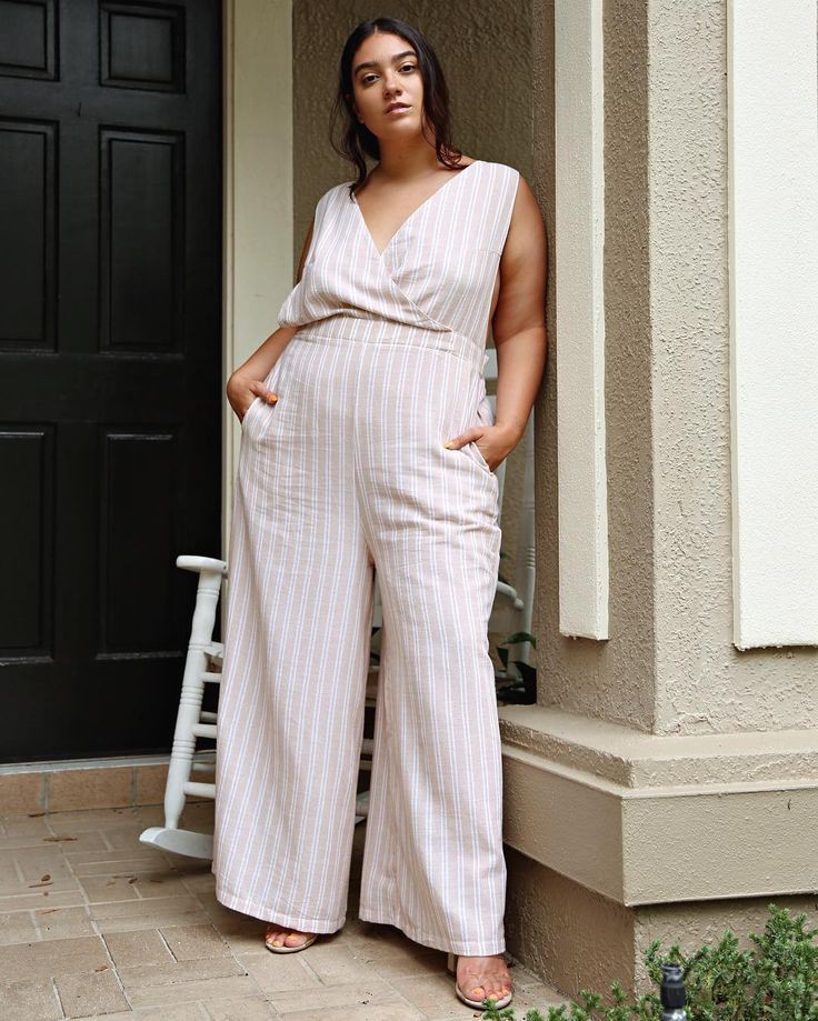 Cute Jumpsuit Evening Outfits For Curvy Girl: Casual Outfits,  Chubby Girl attire,  Trendy Chubby Girl Outfit,  Plus Size Jumpsuit Clothing,  Classy Jumpsuit Outfit,  Casual Jumpsuit Outfit,  Jumpsuit For Chubby Girl  