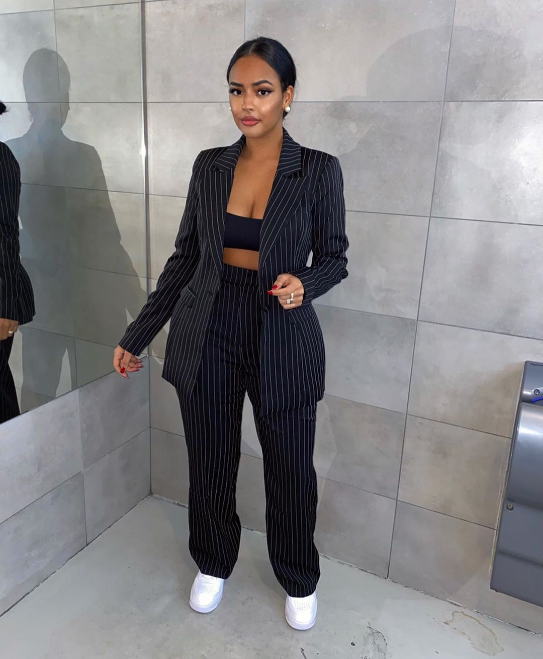 black clothing ideas with pantsuit, photography ideas, Cute Black Hairstyles: 