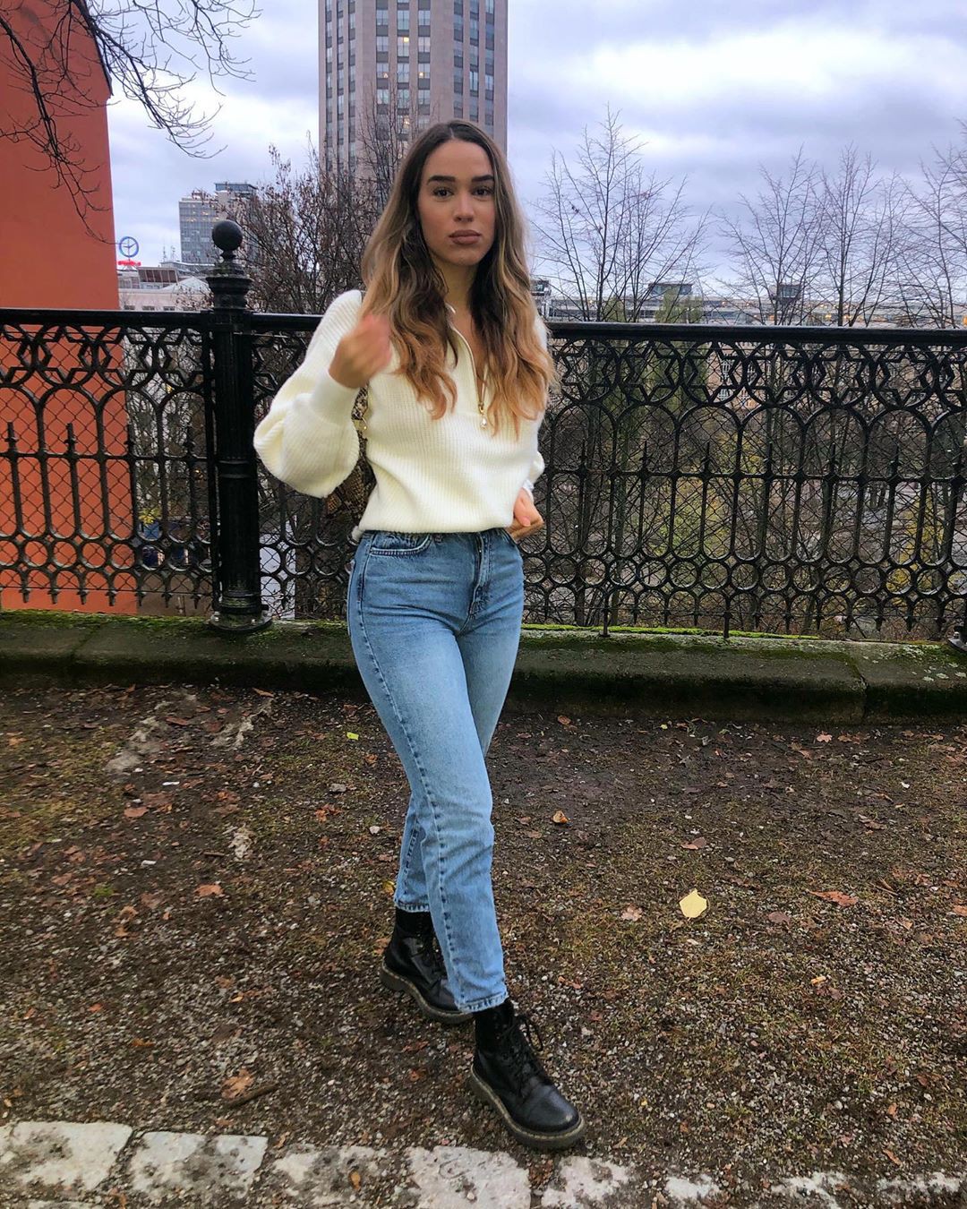 Brown and white denim, jeans, clothing ideas: Casual Outfits,  Brown And White Outfit  