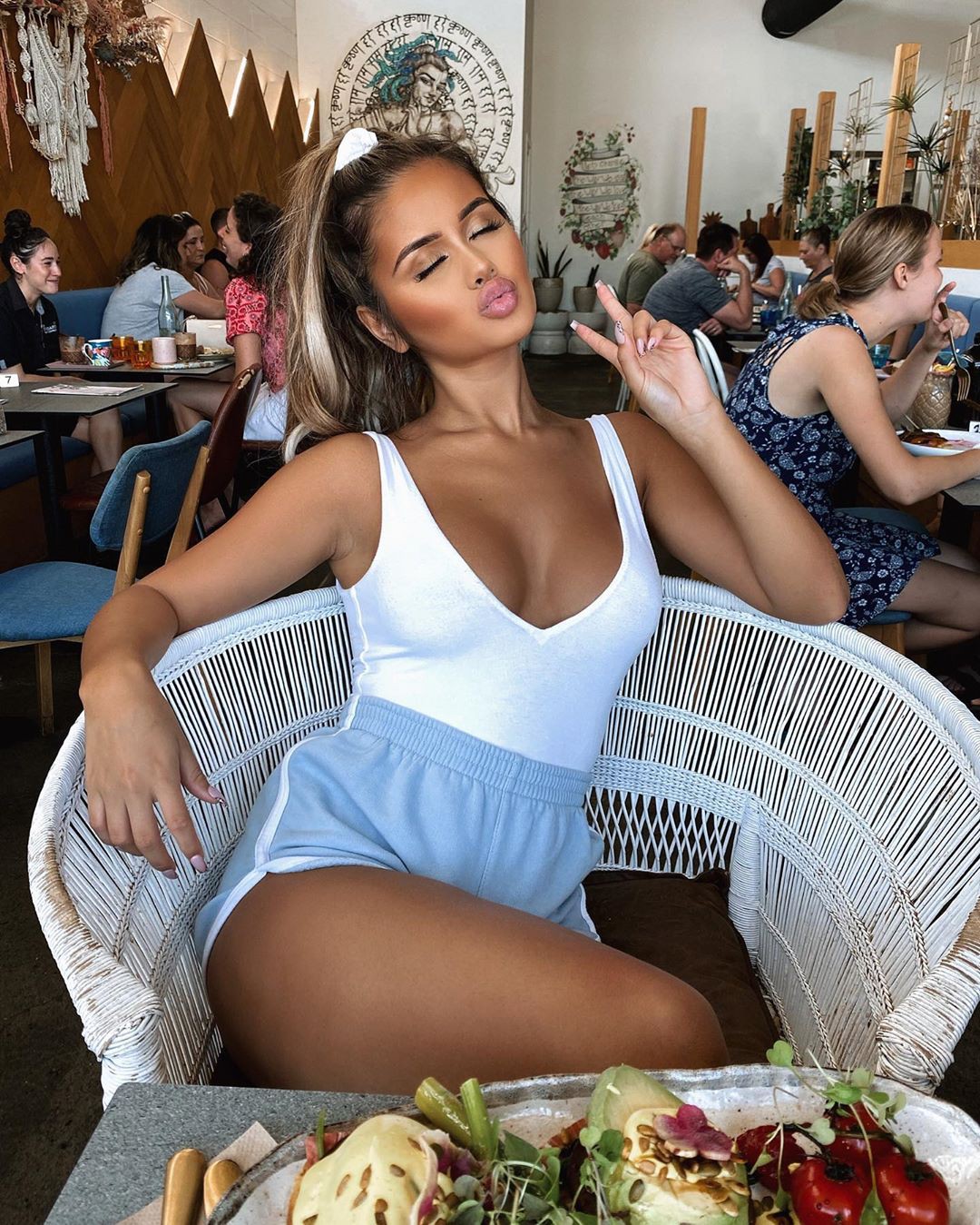 Tarsha Olarte undergarment, lingerie colour outfit, hot girls thighs: Joy Corrigan Instagram  