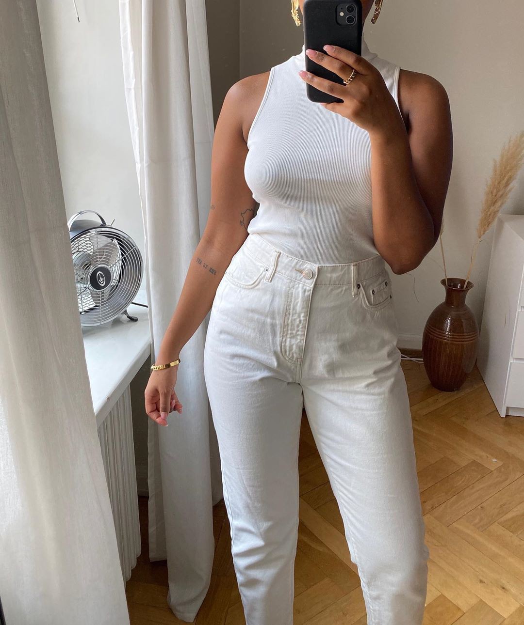 White style outfit with sportswear, trousers, jeans: White Outfit  