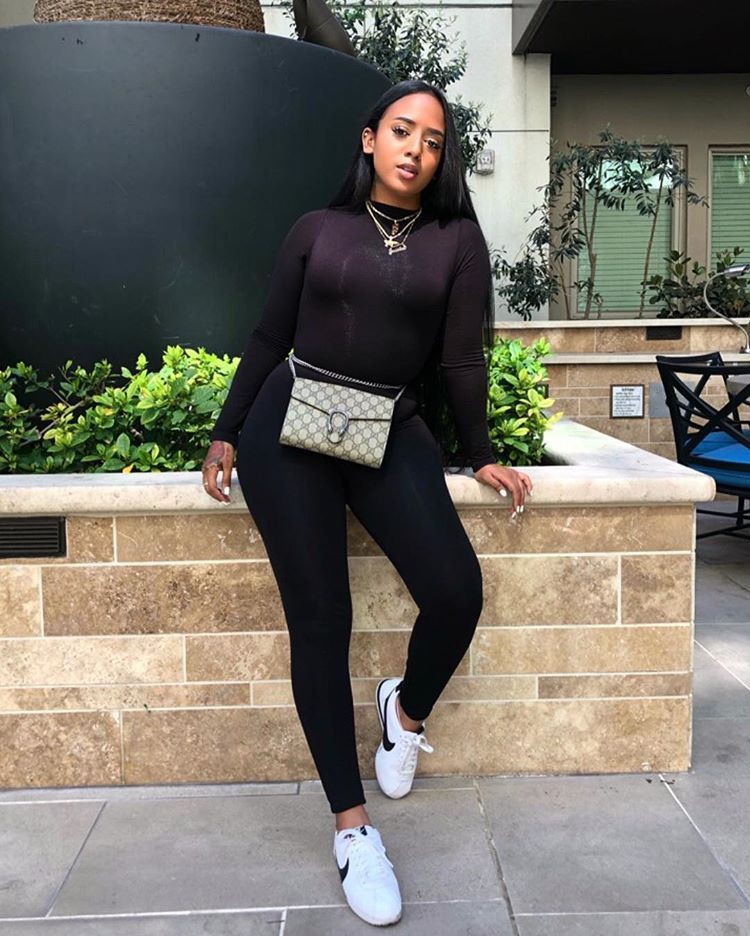 Black and white sportswear, leggings, tights: Casual Outfits,  Black And White Outfit  