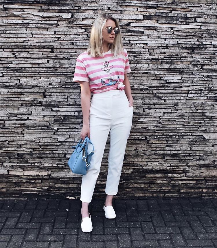 Turquoise and white outfit with trousers, shorts, denim: T-Shirt Outfit,  Street Style,  Turquoise And White Outfit,  Boating Outfits  