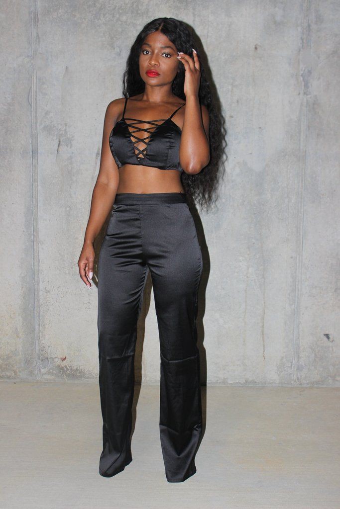 Colour combination with jeans: Silk Pant Outfits  