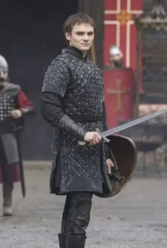 Louis Davison Vikings Valhalla Black Coat: 