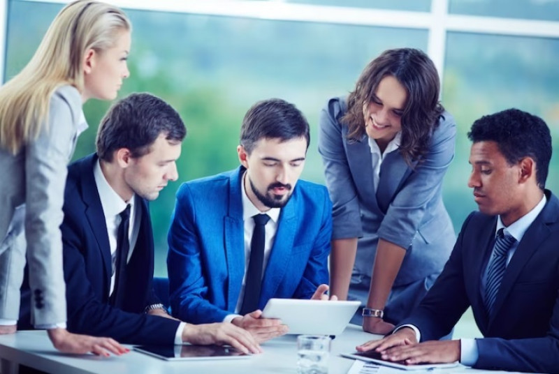 People Management Consultant in Sharjah: 
