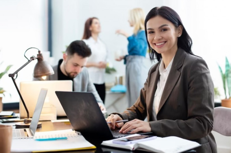 Human Resource Management Consultant in Sharjah: 