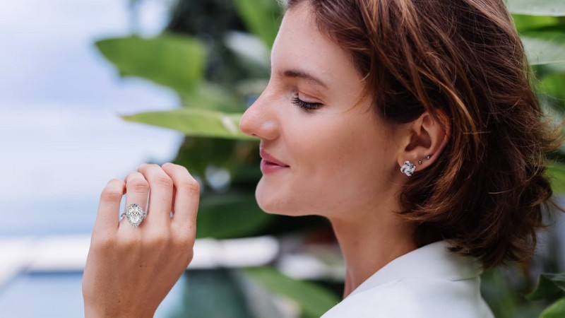 5 Unique Engagement Ring Styles You Need to See: 