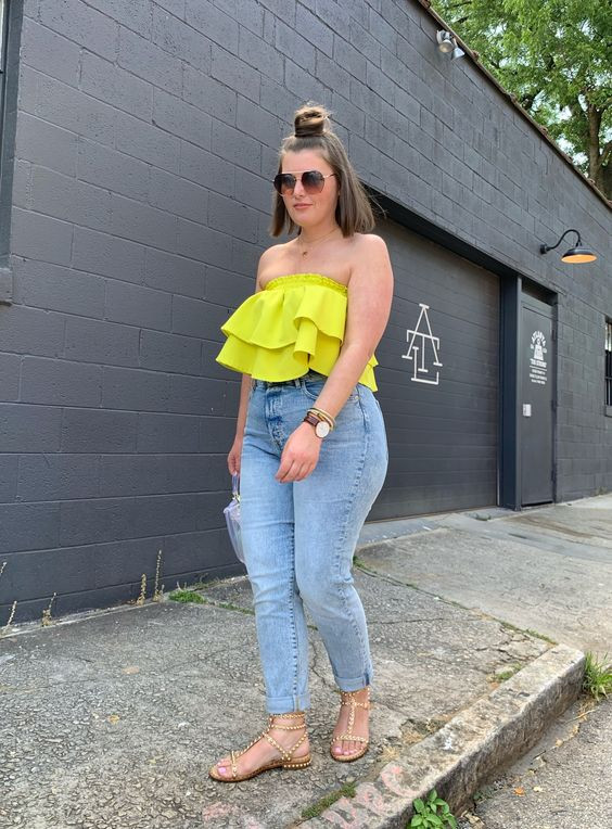 Women's Light Blue Patterned Casual Denim Trouser, Yellow Elegant Patterned Cotton Bardot Top, Beige Casual Sandal - Juvenil Outfit De Verano: 
