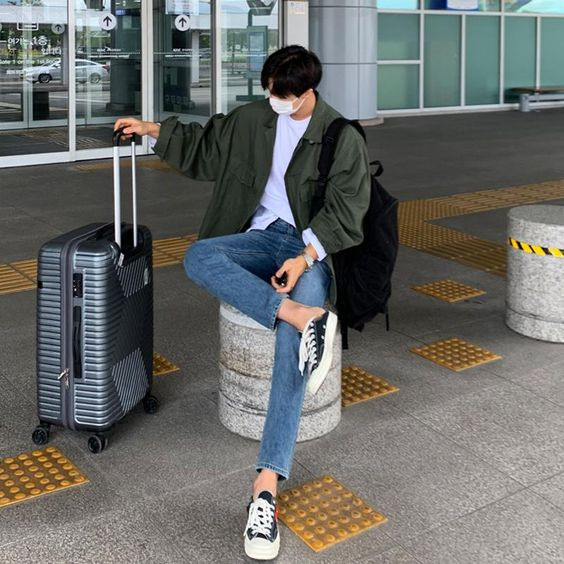 Green Harrington Jacket, Korean Fashion Outfits With Light Blue Jeans, Shoulder: 