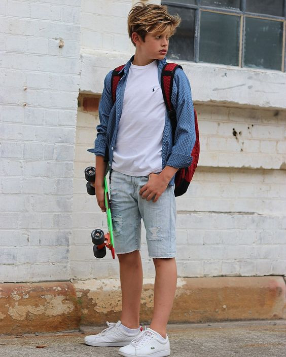 Dark Blue And Navy Shirt, Camping Wardrobe Ideas With Light Blue Denim Short, Jeans: 