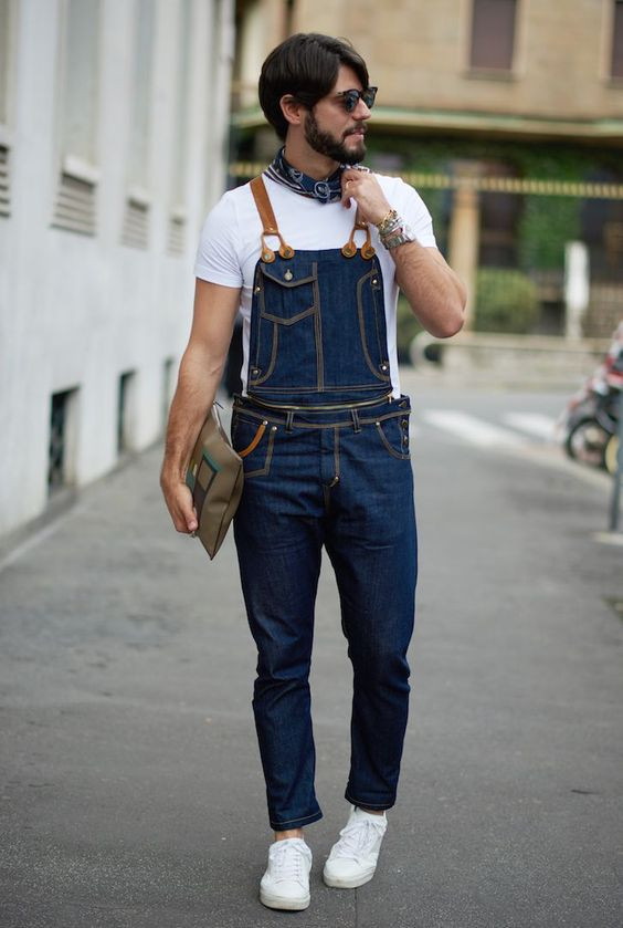White Upper, Men's Overall Outfits With Dark Blue And Navy Casual Trouser, Jardineiras Homem: 