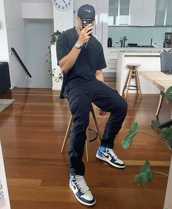 Black Sweatshirt, Jordan Outfit Designs With Dark Blue And Navy Trouser, Jordan Clothing For Men: 